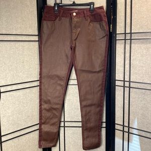Levi’s 535 super skinny size 29 women’s jeans burgundy faux leather front